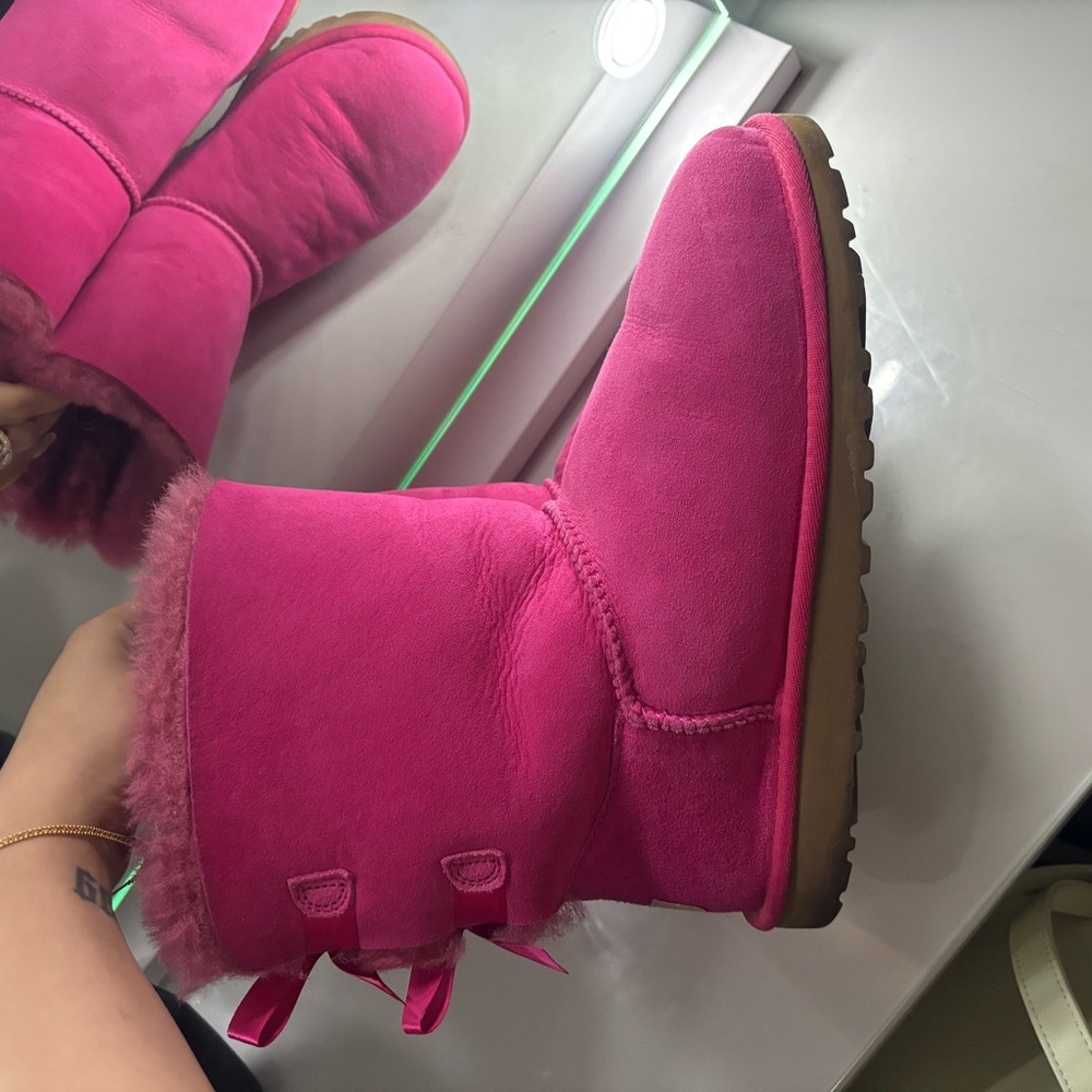 Pink bow Uggs